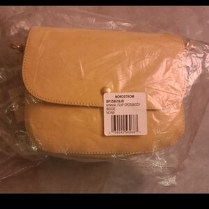 BP. Beige crossbody
